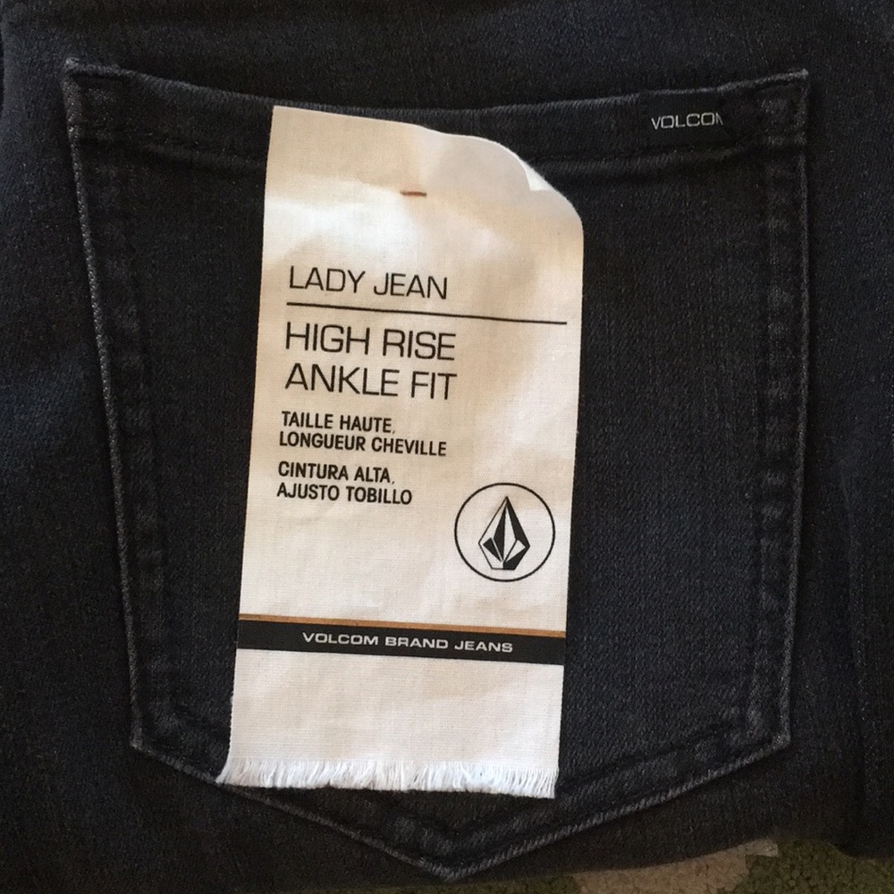 NWT Volcom Jeans